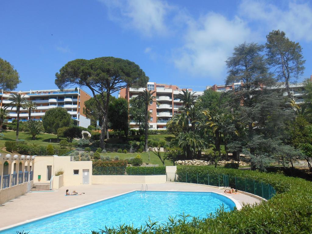 Appartement Les Palmiers - Vacances Cote D'Azur Кан Екстериор снимка