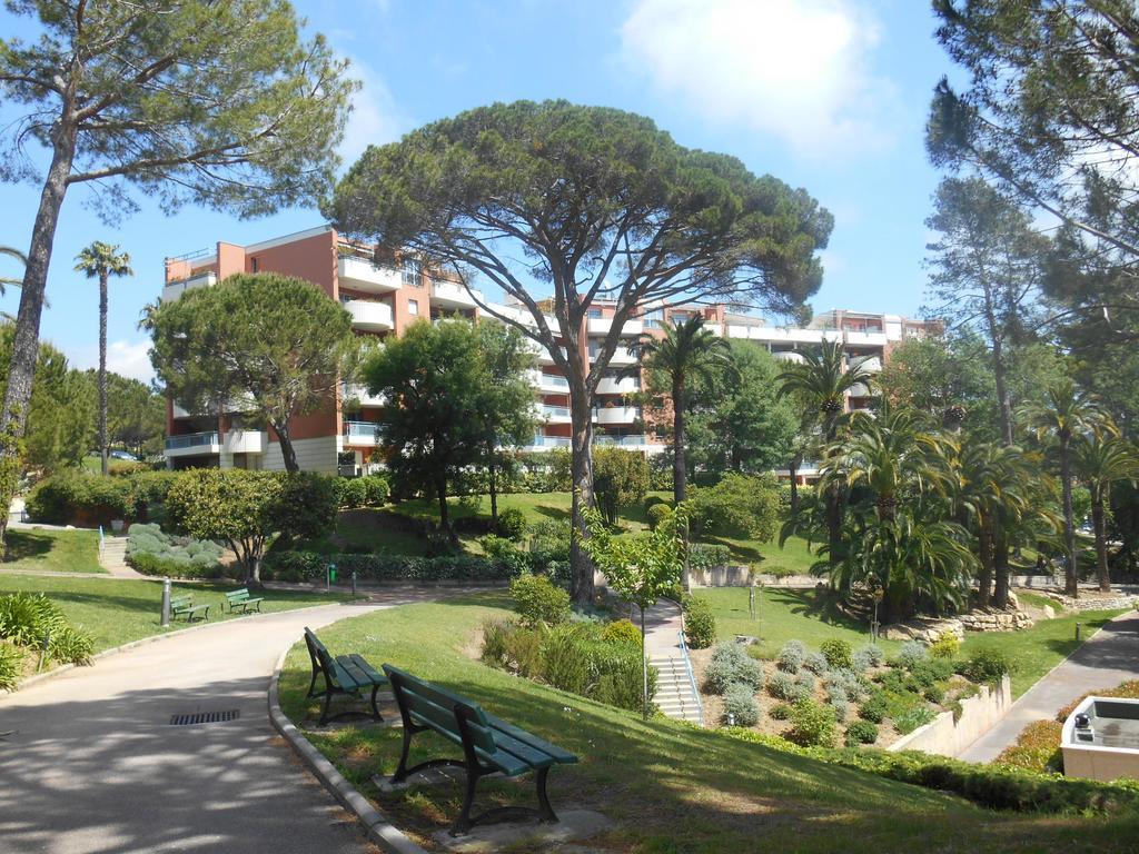 Appartement Les Palmiers - Vacances Cote D'Azur Кан Екстериор снимка